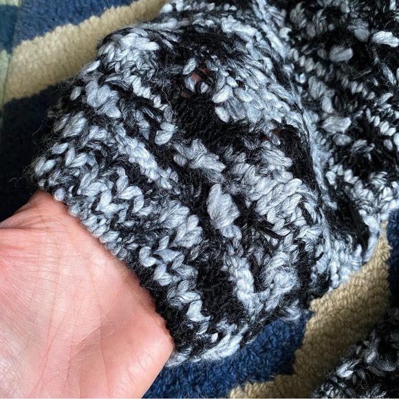 🖤 ZARA GREY BLACK CHUNKY KNIT PERFORATED BELTED SWEATER! - Picture 11 of 16